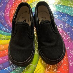 black toddler vans